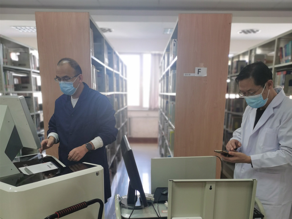 馆领导干部带头坚守岗位 馆领导干部带头坚守岗位