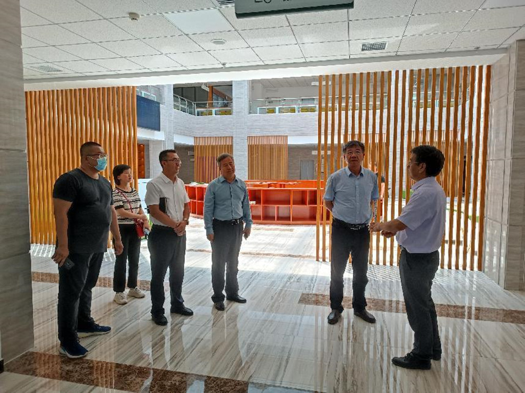 副校长郎伟到永利集团304官网图书馆（中卫）调研